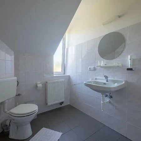 Na Bobrovníku * Lipová-lázně